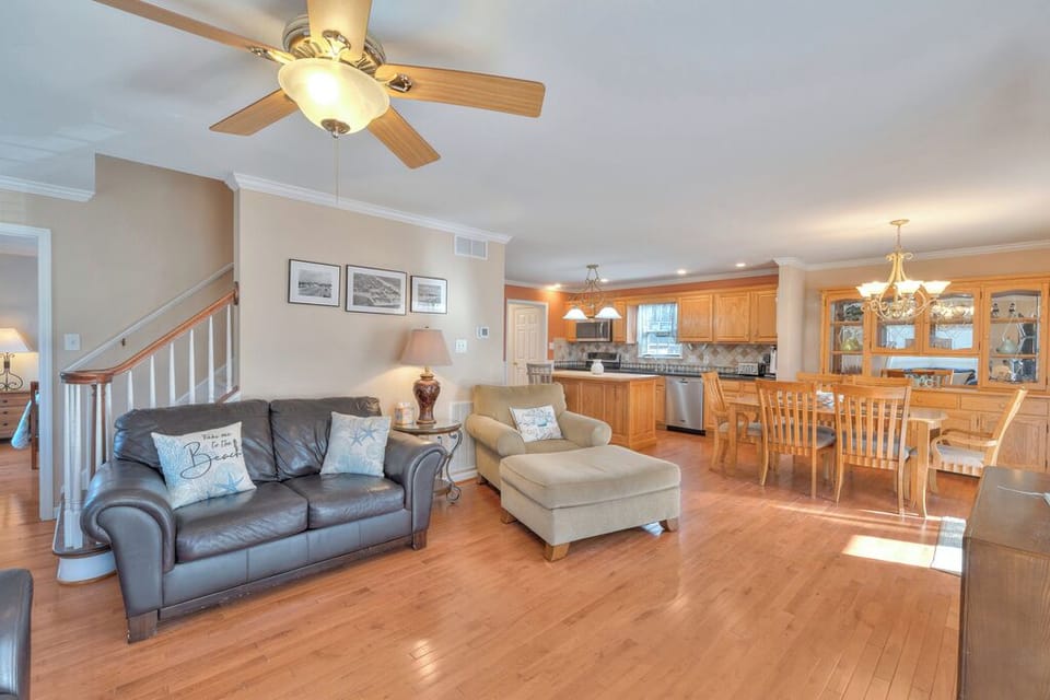 Relax in the spacious living area, perfect for unwinding with the whole Family!