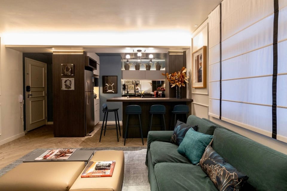 Apartment | Living area | Flat-screen TV