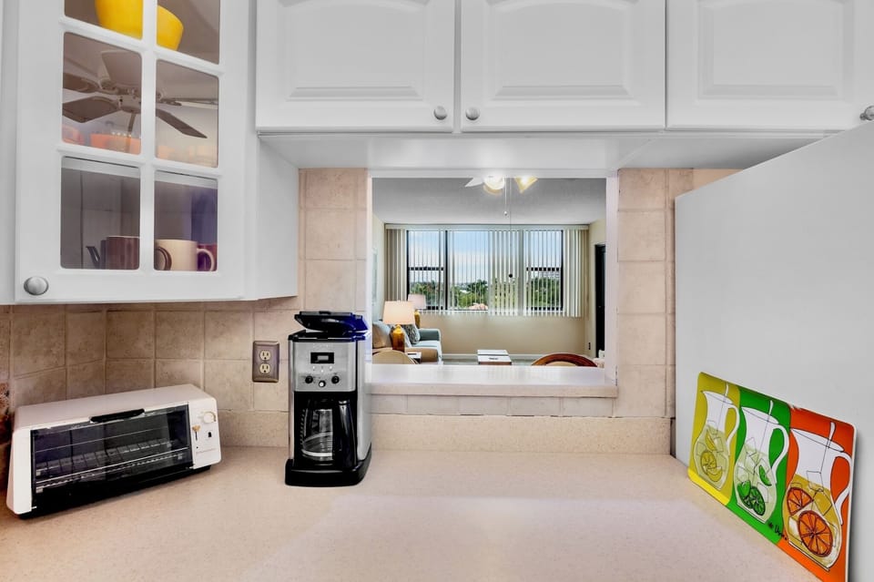 Harbor Towers Unit 501 by Tropical Sands Accommodations