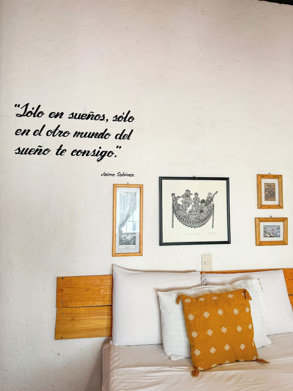 Classic Double or Twin Room, Patio | Interior detail