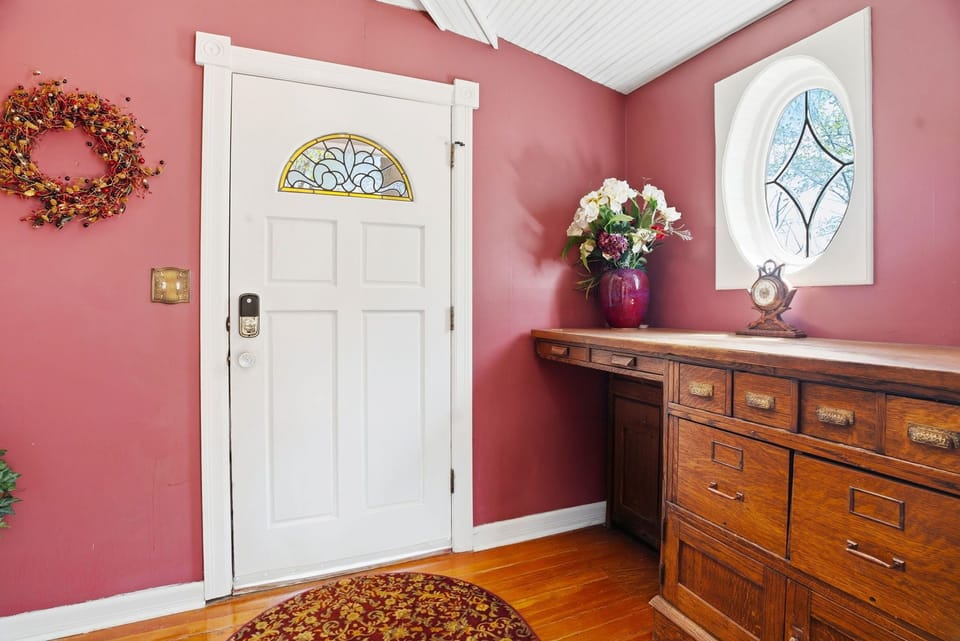 Studio (Multiple Bedrooms) | Property amenity