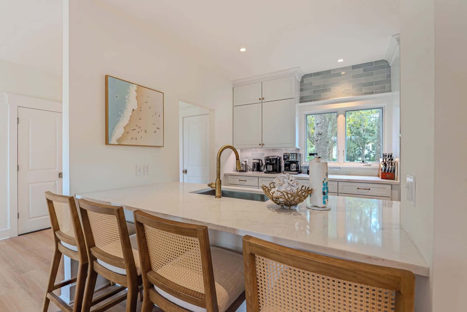 Kitchen island bar perfect for casual dining.