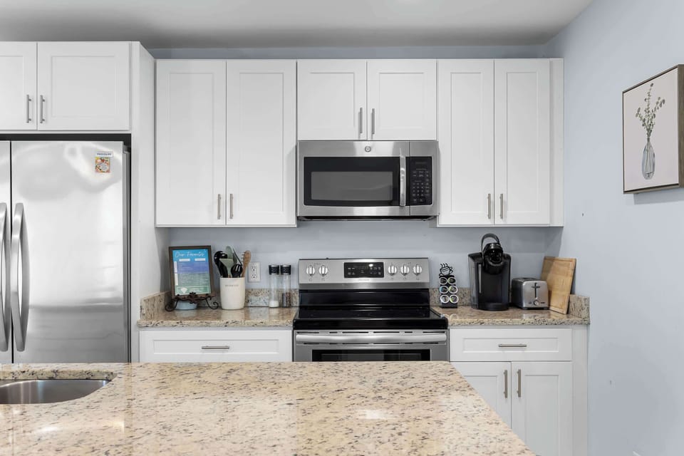 Fully equipped kitchen