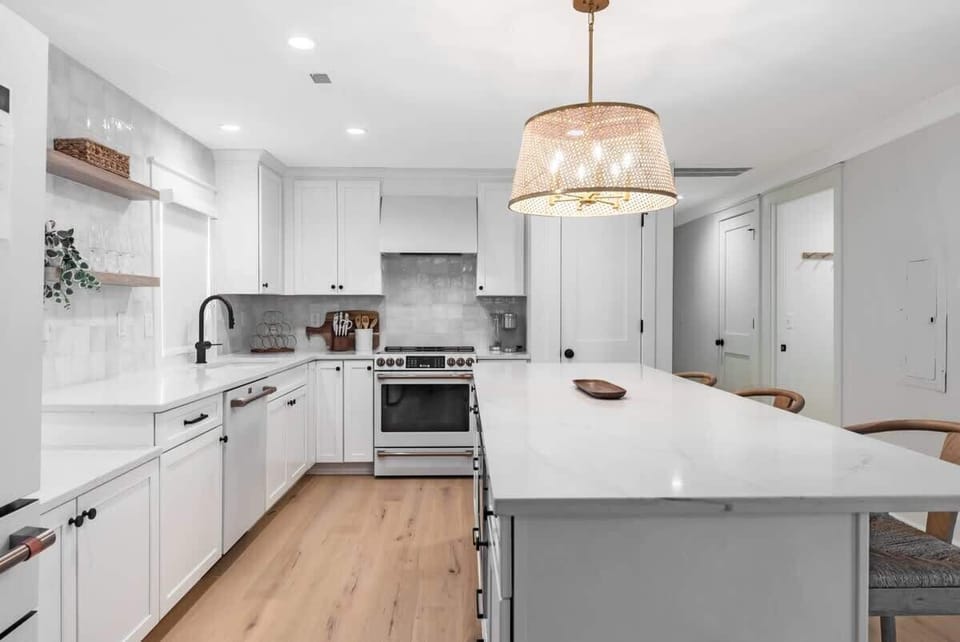 Prepare your favorite meals in the spacious, fully equipped kitchen.