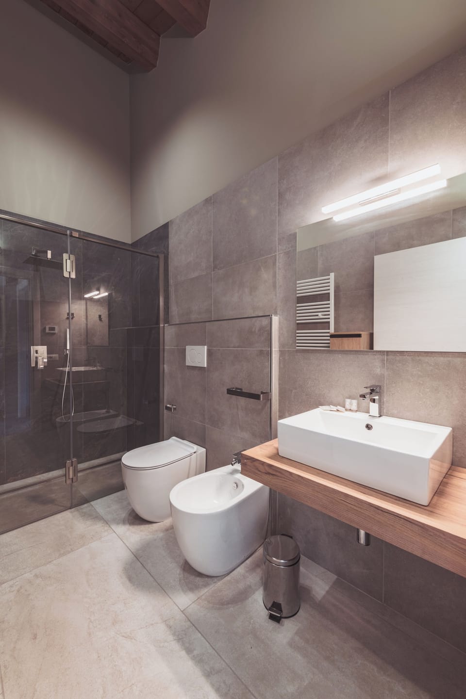 Lillà | Bathroom | Free toiletries, hair dryer, bidet, towels