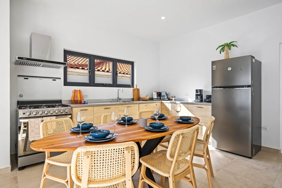 Spacious Living & Kitchen Area