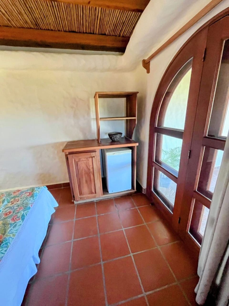 Double Queen Mini-Fridge Area and Storage