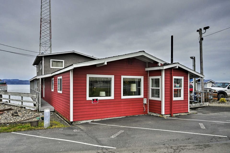 Exterior | Waterfront Cottage | Harbor Access & Parking Area