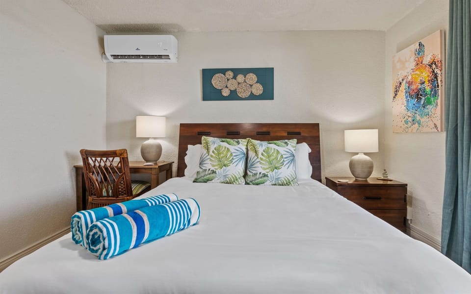 Comfortable queen bed 