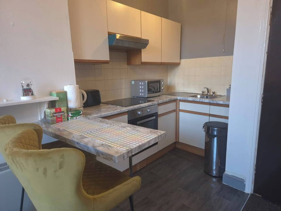 Apartment, 1 Bedroom, Fireplace | Interior
