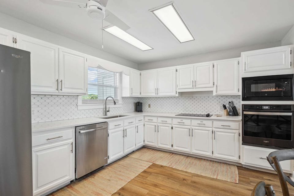 A Grand View - Dune Allen Beach - Kitchen
