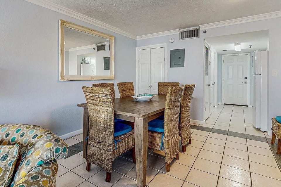 Dining Room with Washer/Dryer Closet
