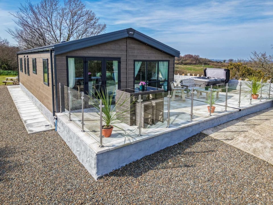 Carn Springs Lodge - 3 Bed - Devonshire Dr - Tenby (27785)