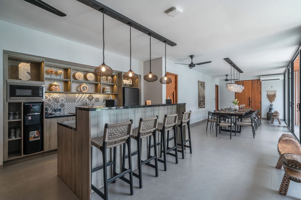 Deluxe Villa, Non Smoking | Dining