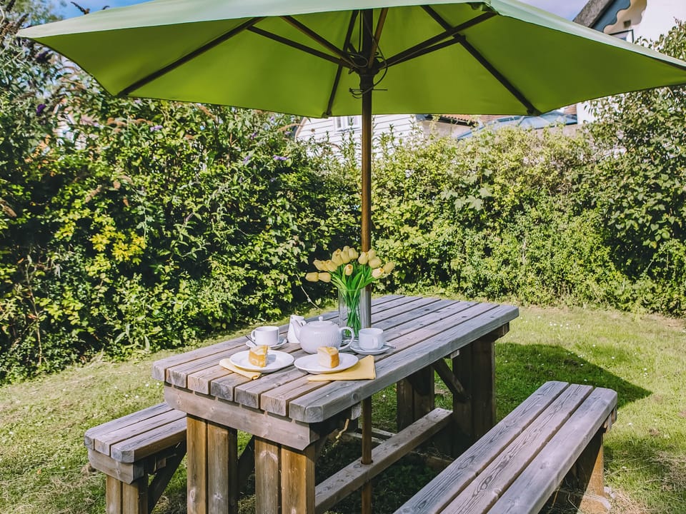Sitting-out-area | The Shooting Lodge - Stowlangtoft Estate, Bury St. Edmunds