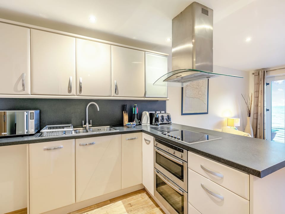 Kitchen area | 20 Mount Brioni - Mount Brioni, Seaton