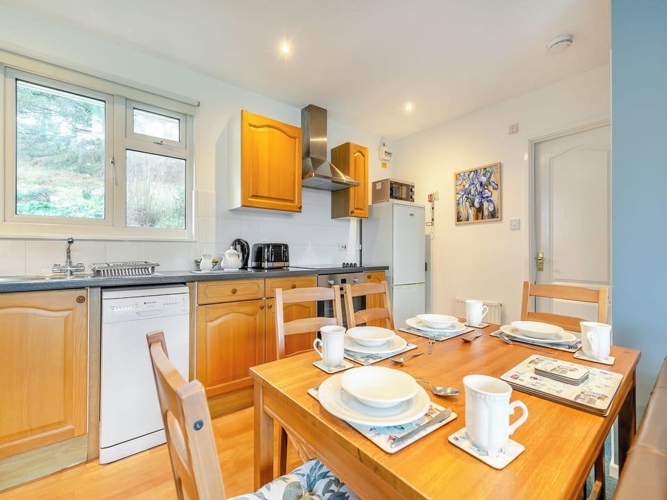 Kitchen/diner | 13 Mount Brioni - Mount Brioni, Seaton
