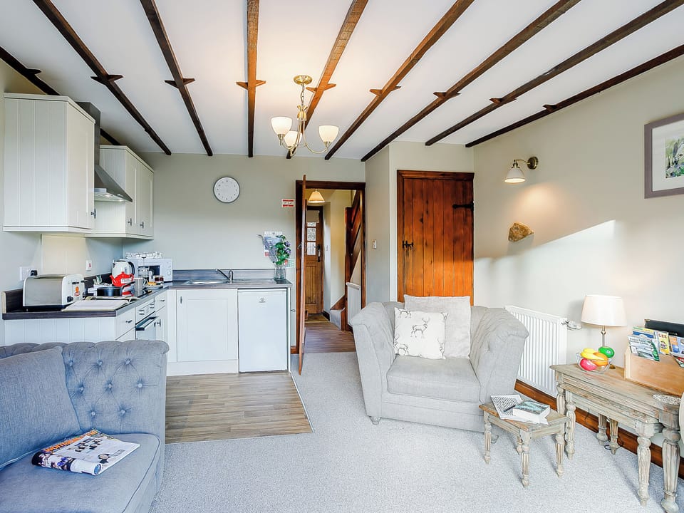 Open plan living space | Mill Farm Cottage - Kingfisher Cottage - Mill Farm Cottages, Chesterfield, Near Bakewell