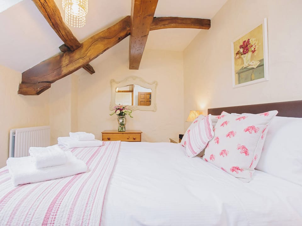 Relaxing double bedroom | Low Barn, Castle Carrock, near Brampton
