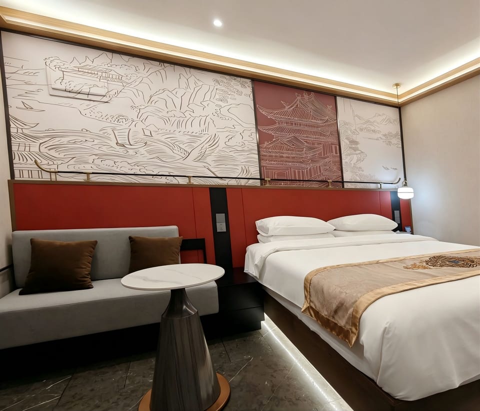Comfort Double Room | Blackout drapes, soundproofing, WiFi (free), bed sheets