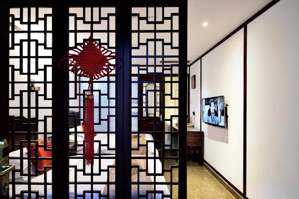 Classic Twin Room | Blackout drapes, soundproofing, WiFi (free), bed sheets