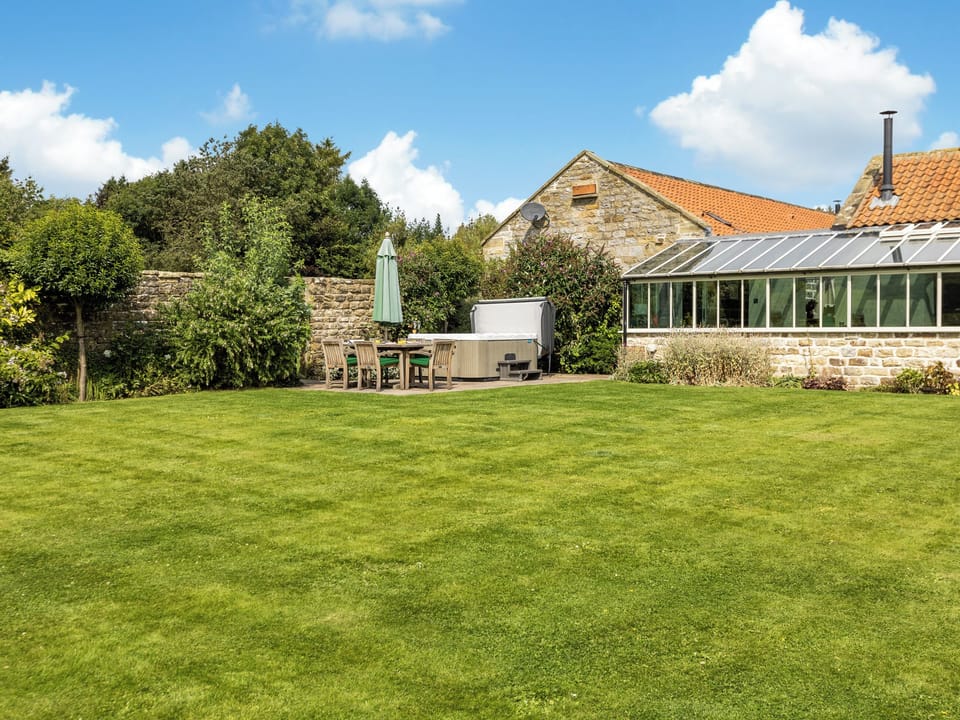 Lovely holiday home with conservatory | Mulberry Cottage, Harwood Dale, near Scarborough