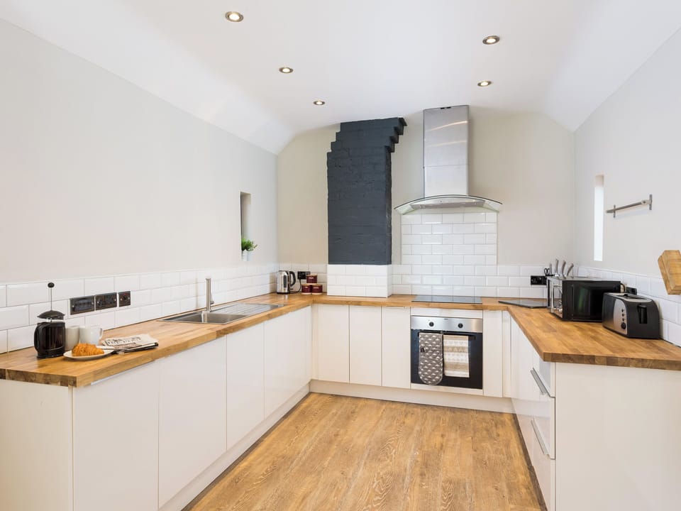 Kitchen | 1 Monkbar Mews - City Apartments, York