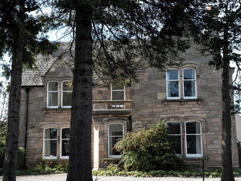 Exterior | Whitecraigs, Elgin