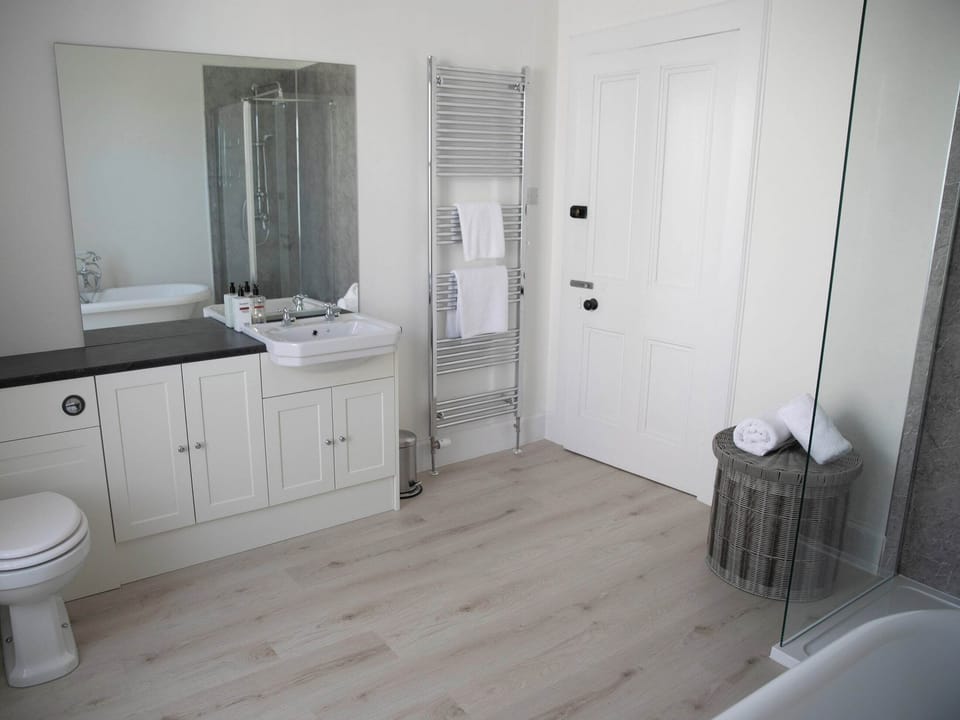 Bathroom | Whitecraigs, Elgin
