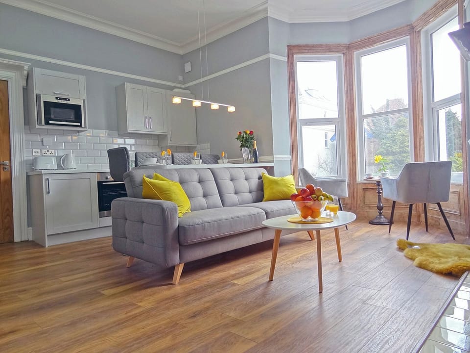 Open plan living space | Sea Coast - Seaside Llandudno, Llandudno