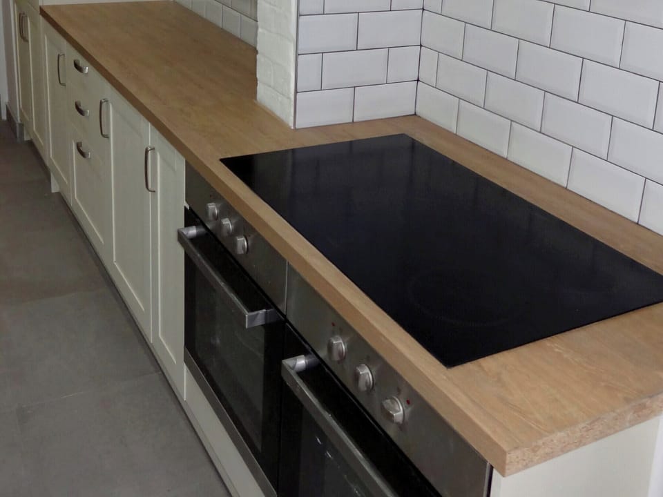 Kitchen | Snowdon Retreat Villa, Llandudno