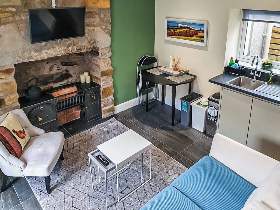 Living room | Oakbank Servant&rsquo;s Quarters - Pitlochry Self Catering, Pitlochry