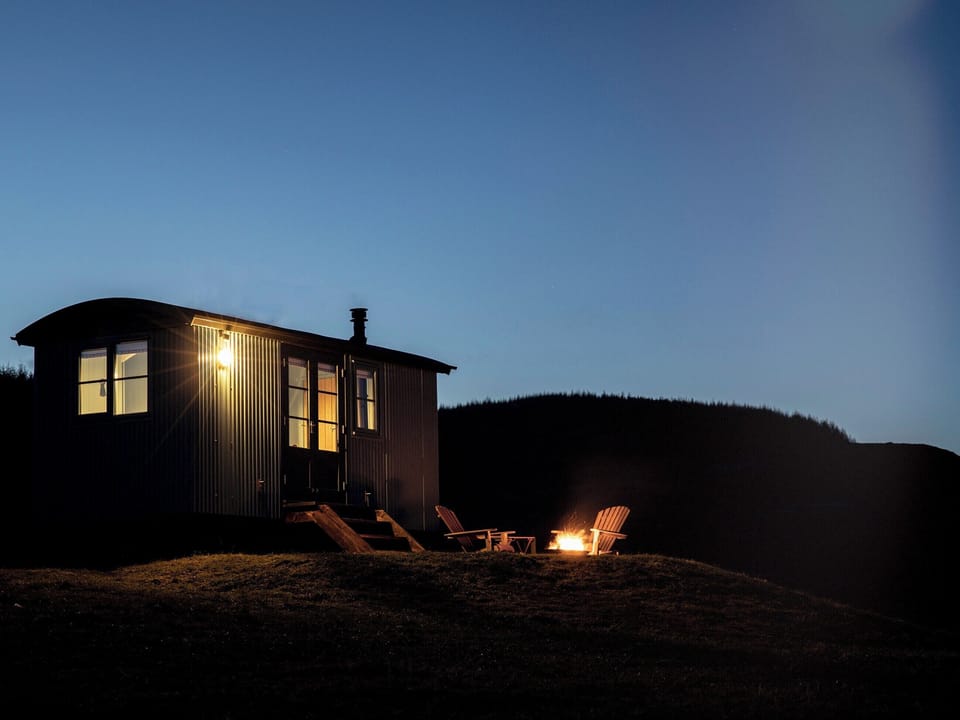 Exterior | Curlew Shepherds Hut - Atholl Estate, Pitlochry