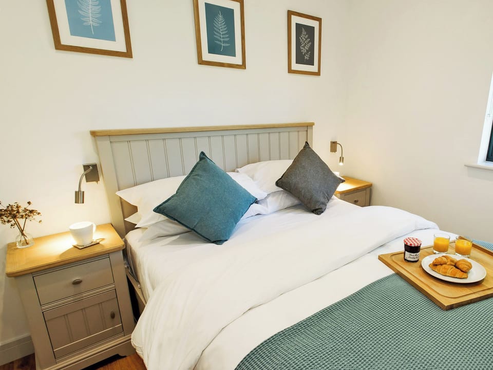 Double bedroom | Melbury Lodge - Brewery Farm Lodges, Ansty, near Dorchester