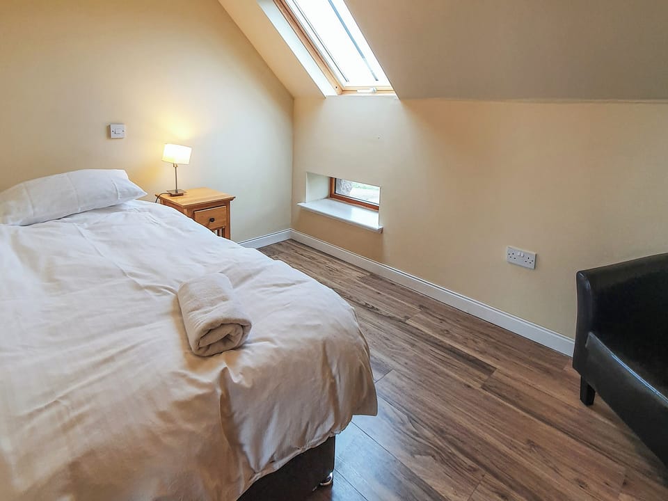 Single bedroom | The Stables - Cairnton Farm Cottages, Lumphanan, near Banchory