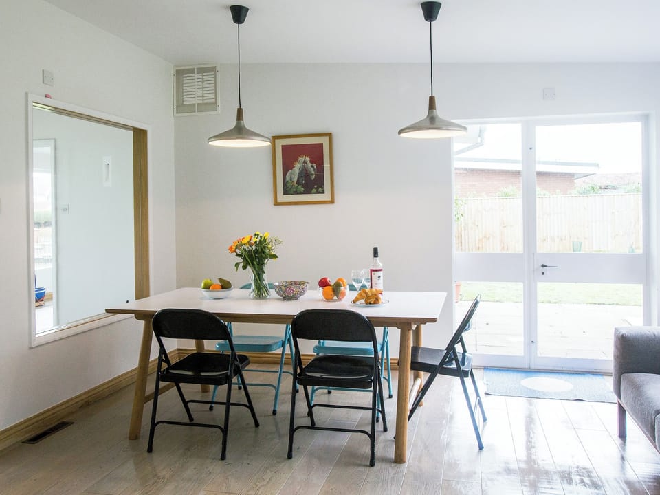 Charming dining area | Invershin, Thorpeness, near Aldeburgh