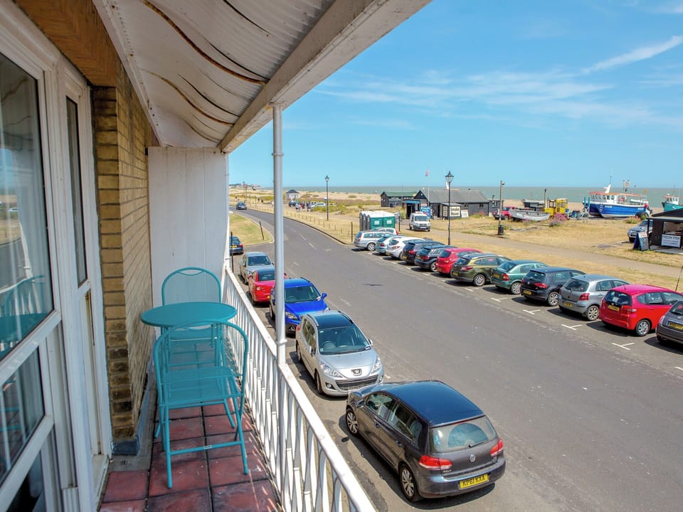 First floor balcony with outdoor furniture | Market Cross Place, Aldeburgh