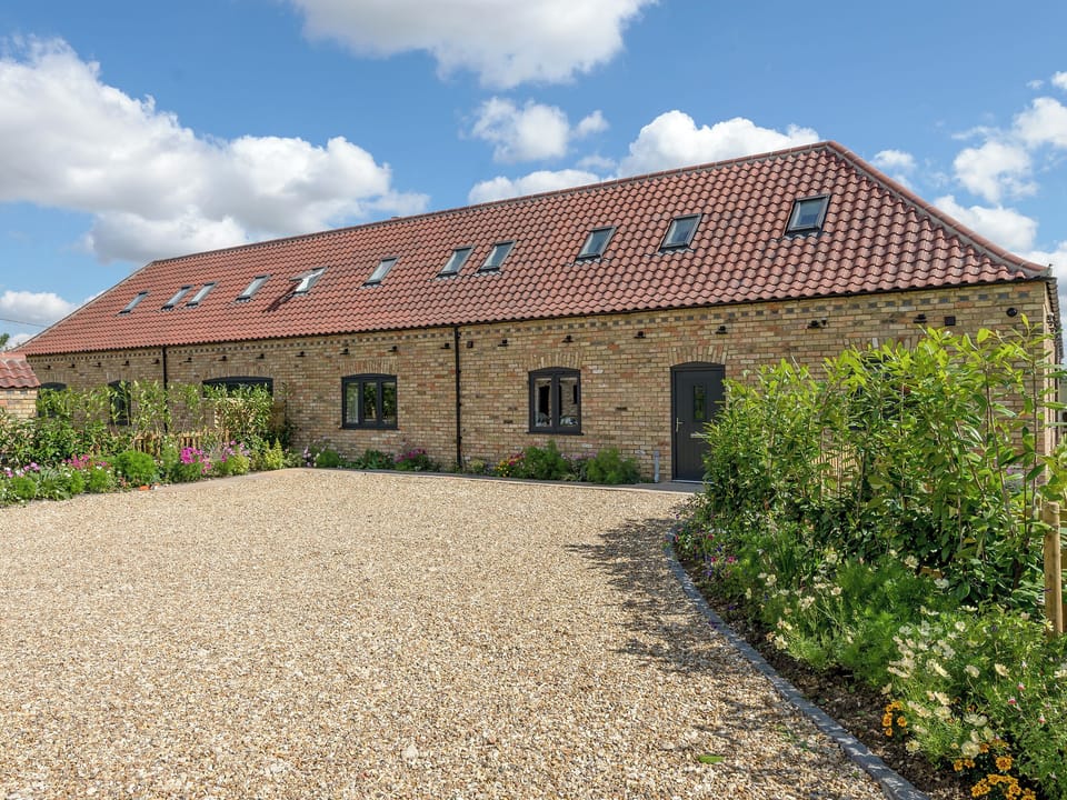 Luxurious holiday home | Red Oak Barn - Ashlin Farm Barns, Dunholme, near Lincoln