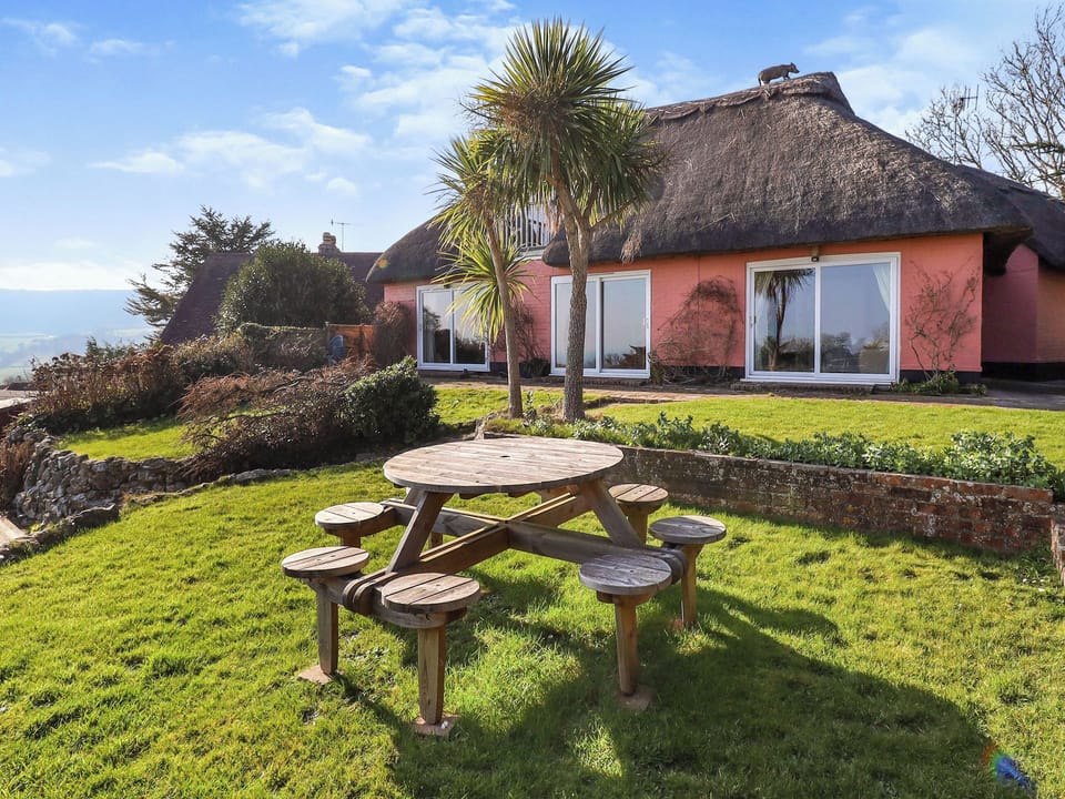 Garden | Mole Cottage, Luccombe, near Shanklin
