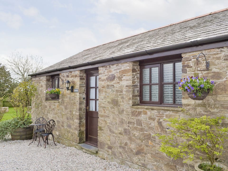 Cosy stone-built holiday home | Coach - Talehay Cottages, Pelynt, near Looe