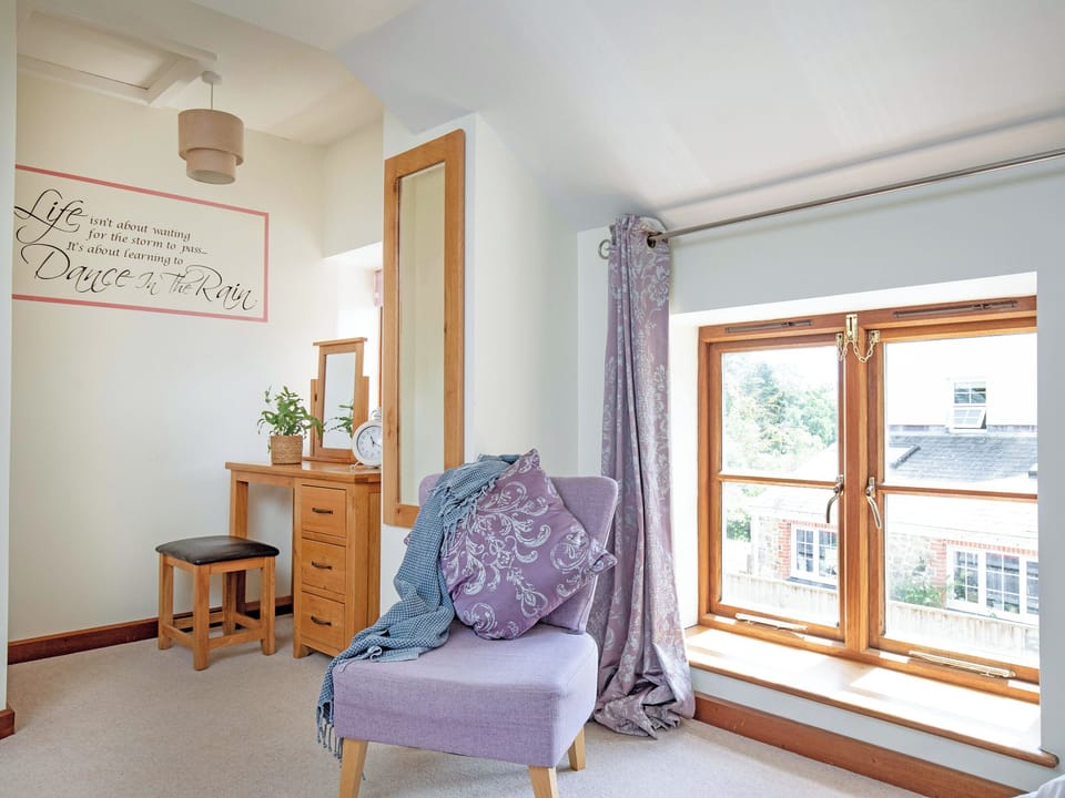 Double bedroom | Wisteria Cottage - East Dunley Cottages, Bovey Tracey