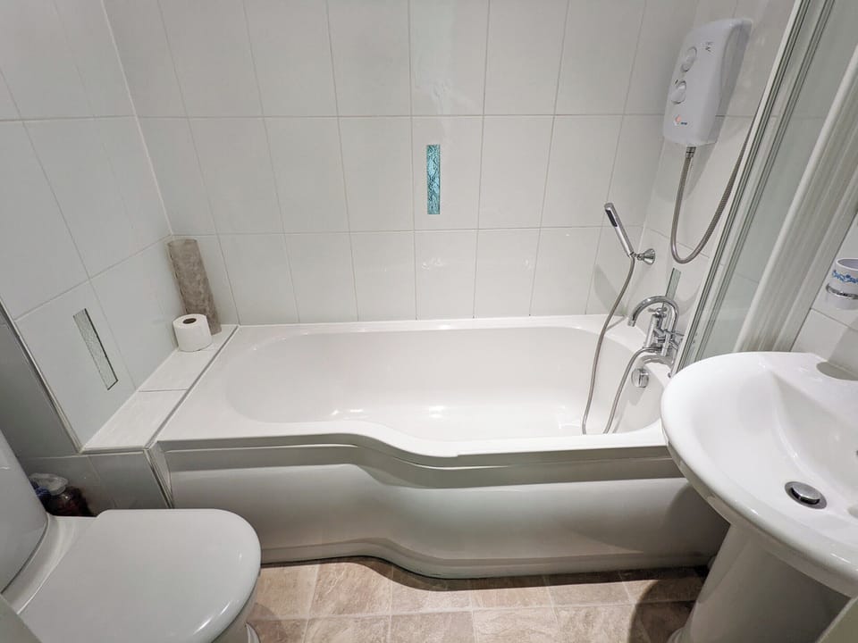 Bathroom | Sea View, Luccombe, near Shanklin