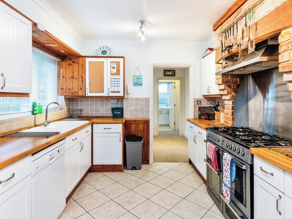 Kitchen | Sea Grove, Ventnor