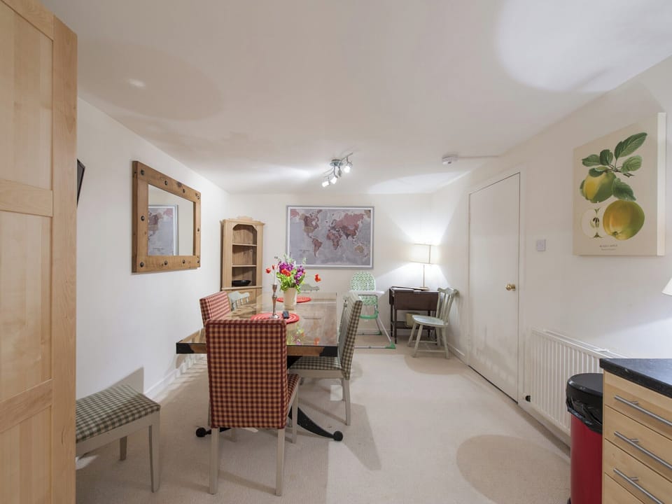 Dining Area | 7a - Jamaica Apartments, Edinburgh