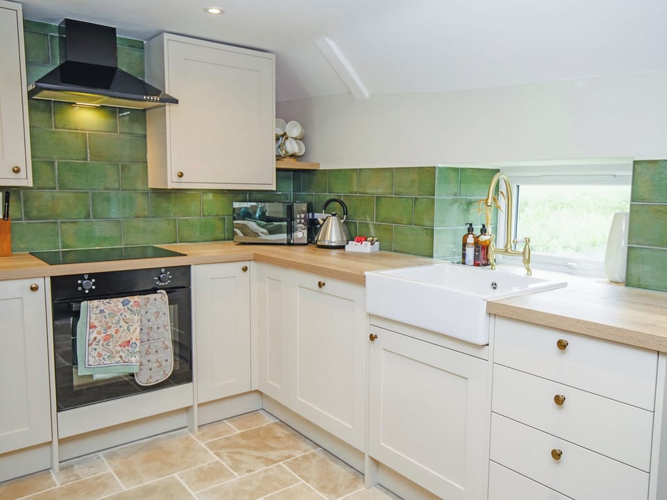 Kitchen | Carters Cottage - Rudge Farm Cottages, Chilcombe, near Bridport