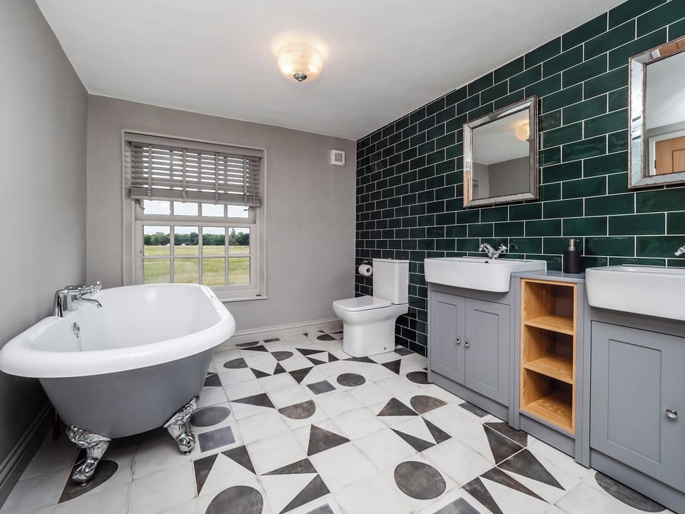 En-suite | Broad House, Dilham, near North Walsham