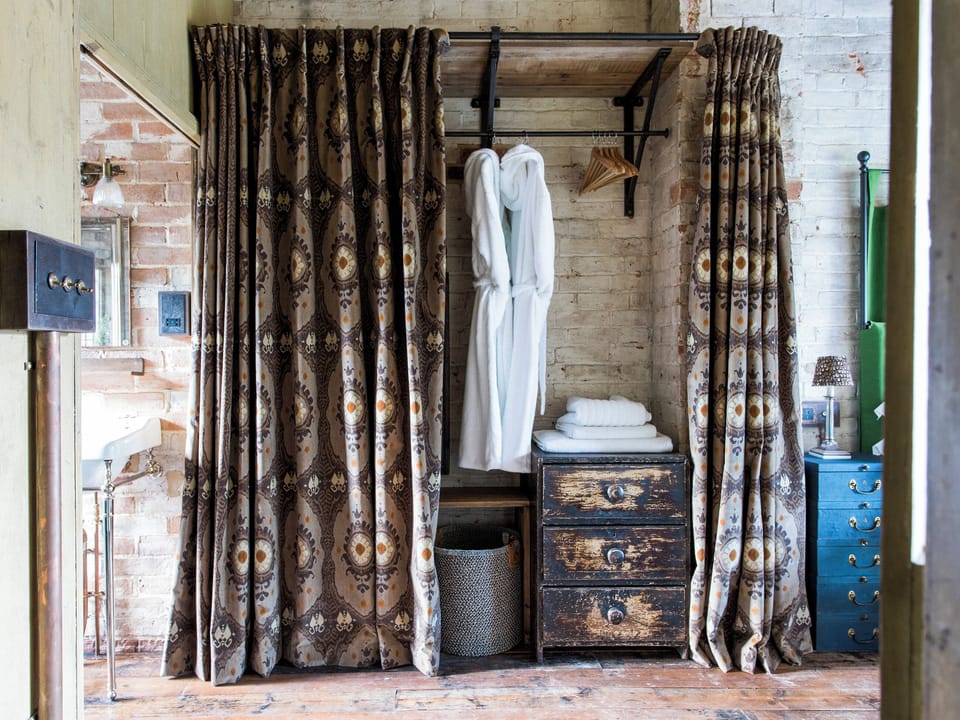 Double bedroom | The Tack Room - St Giles House, Wimborne St Giles