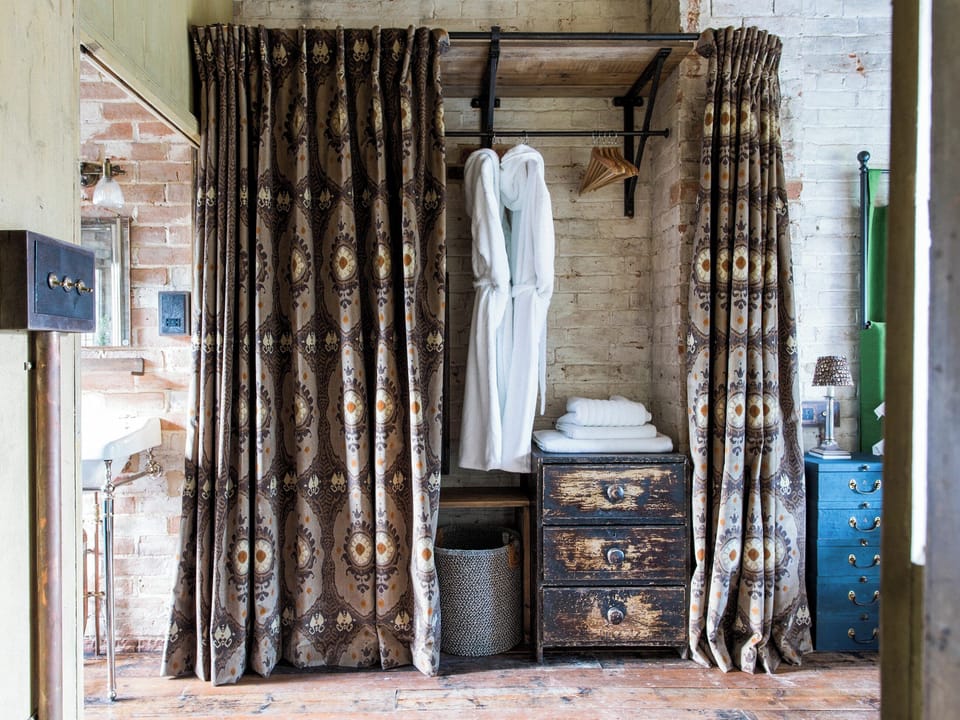 Double bedroom | The Tack Room - St Giles House, Wimborne St Giles