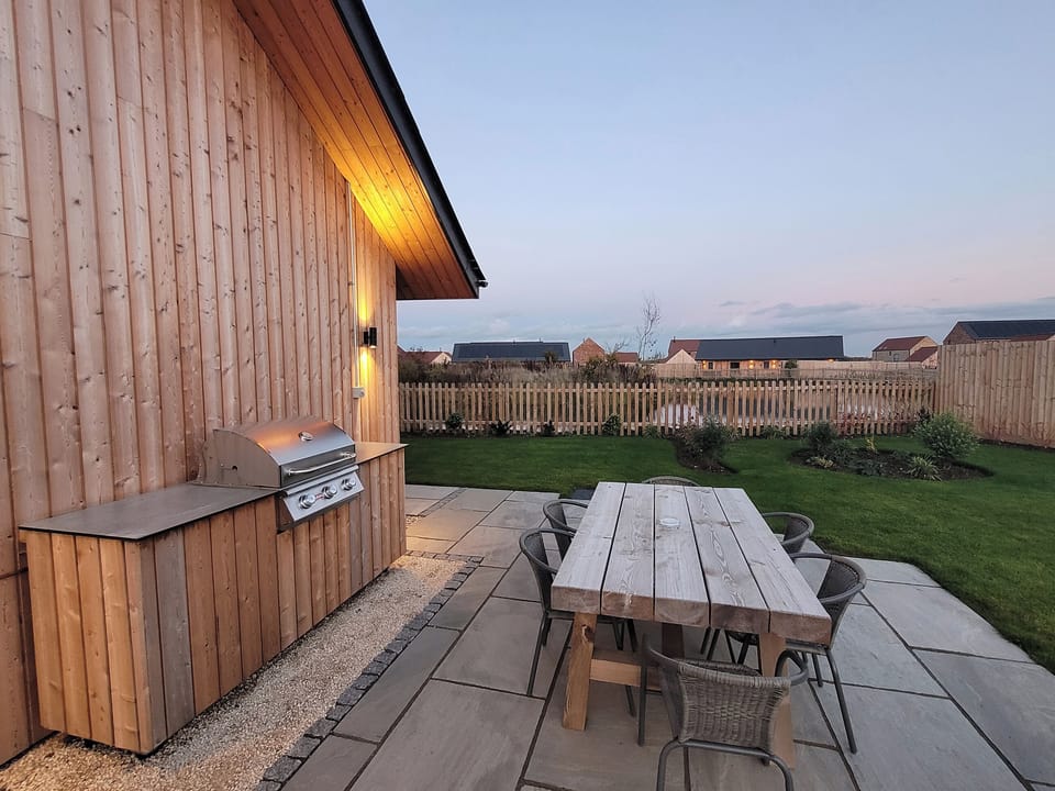 Outdoor area | Mallard Cottage - Ashlin Farm Barns, Dunholme, near Lincoln