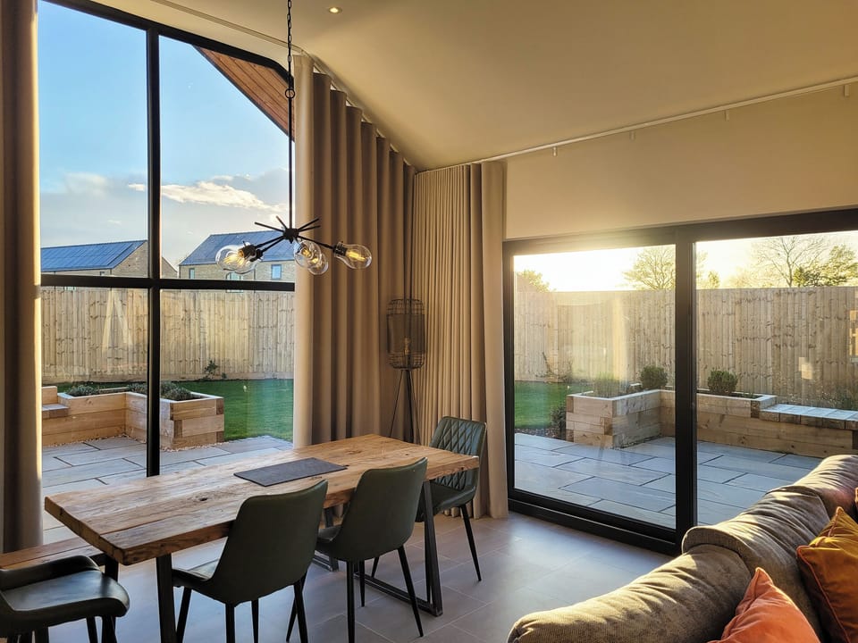 Open plan living space | Mallard Cottage - Ashlin Farm Barns, Dunholme, near Lincoln